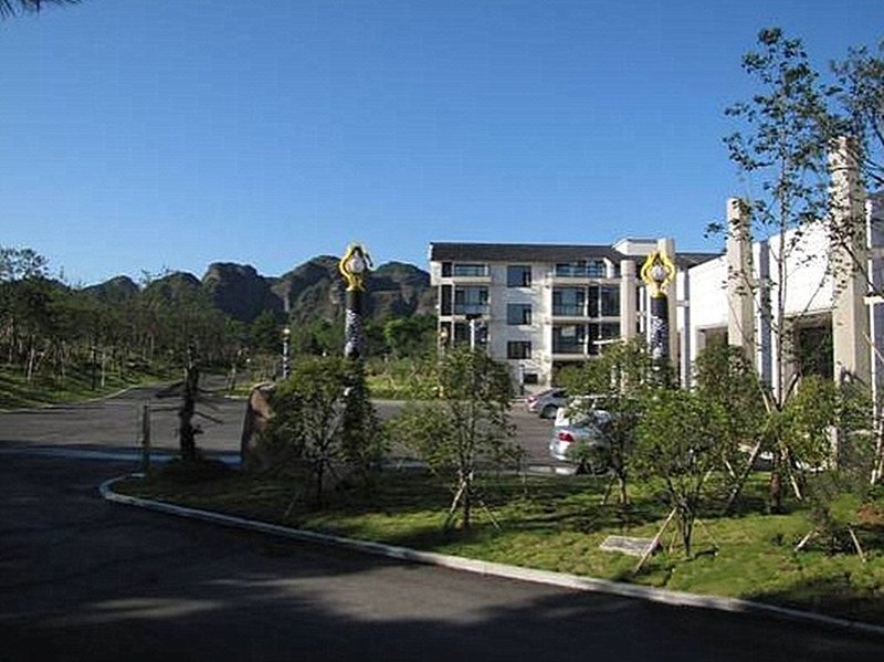 Longhushan Daoyuan Villa Over view