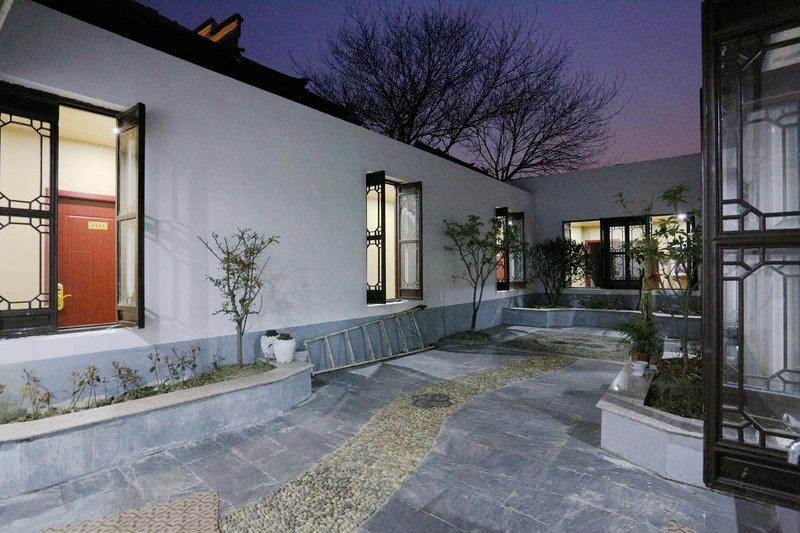 Tongli Cloud House Quadrangle Designer Cinema Hotel Over view