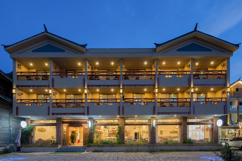 The Inn Boutique Lugu Lake Over view