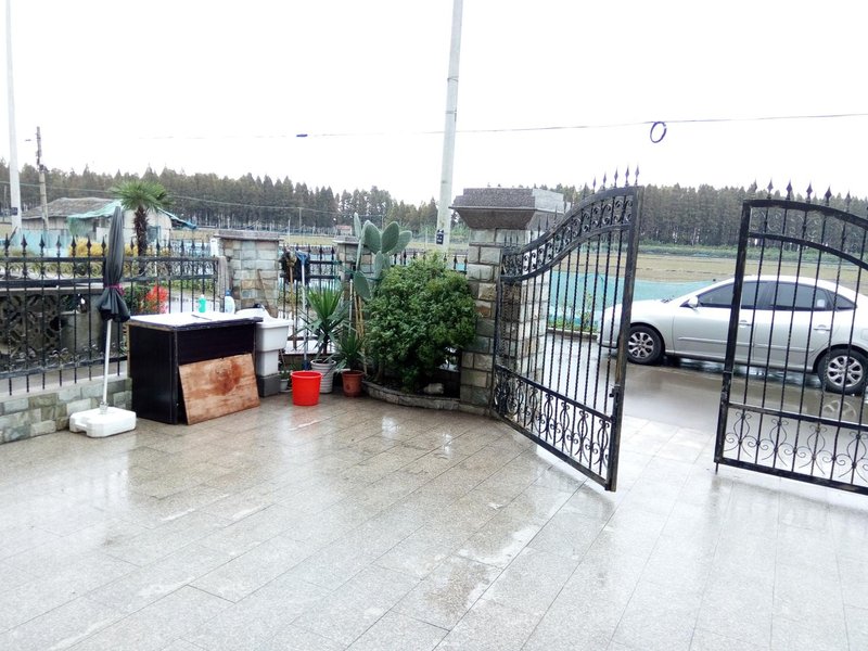 Zaishui Yifang Natural Oxygen Villa Over view