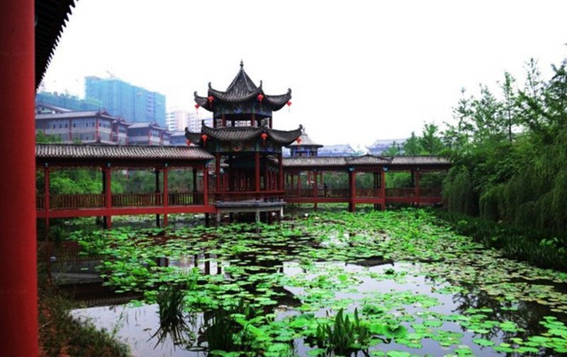 Hualongcheng Hotel Over view