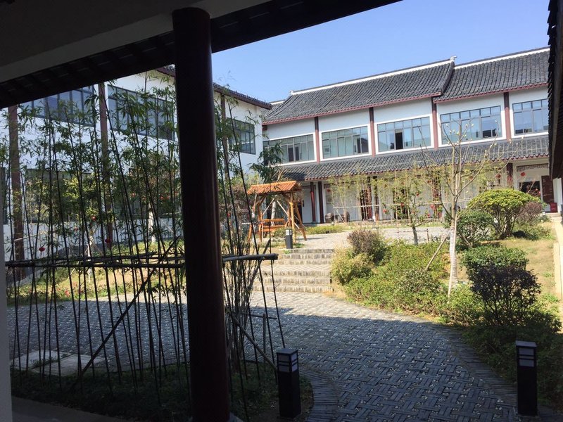 Bamboo Courtyard Over view