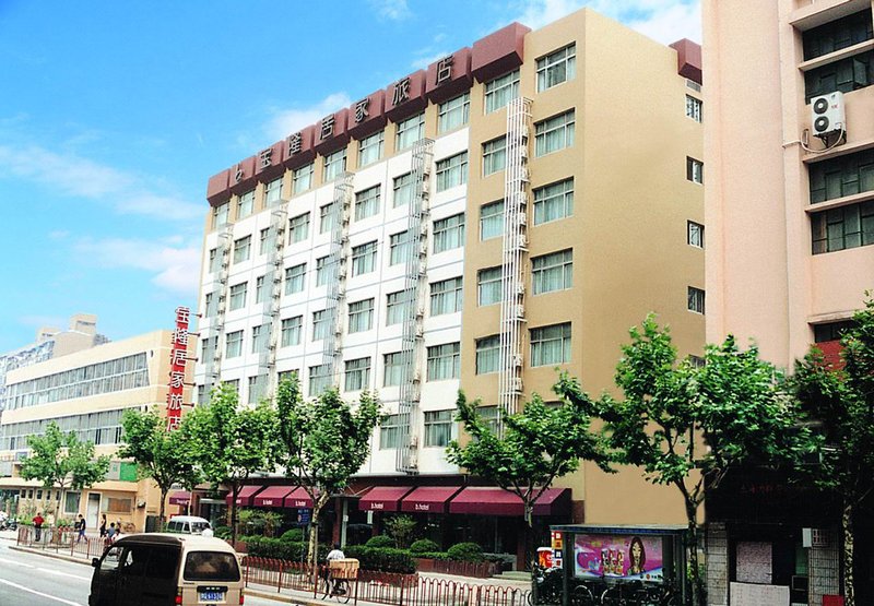 宝隆居家酒店(上海火车站中山北路店)外景图