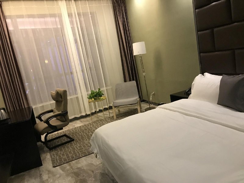 Baku hotel Guest Room