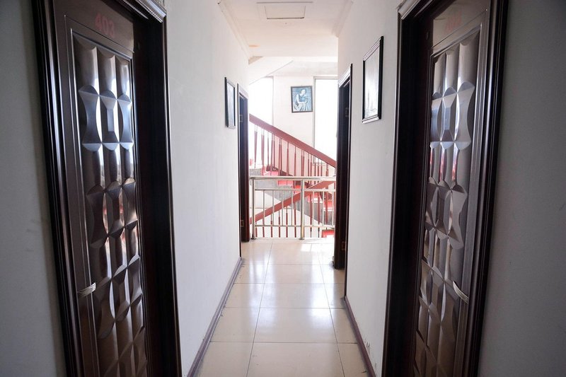 泰安光彩山水宾馆