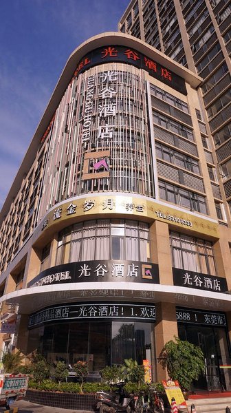 东莞光谷酒店(大朗大润发店)外景图