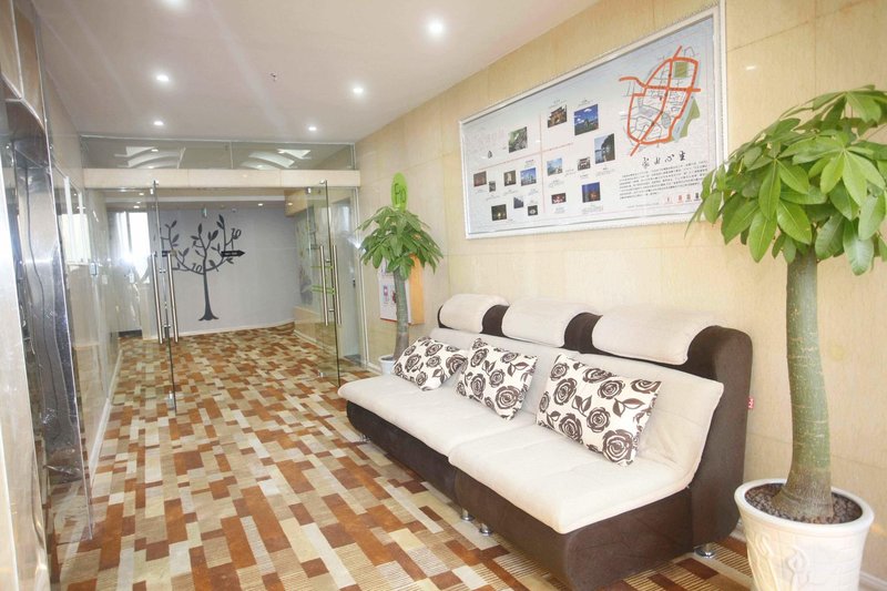 Motel 168 HotelHotel public area