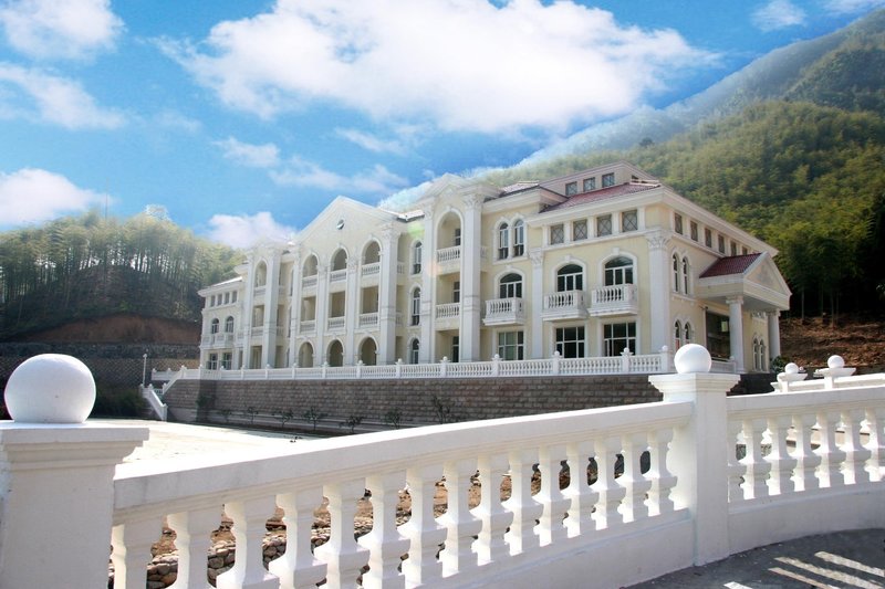 Anji Haibo Resort Over view