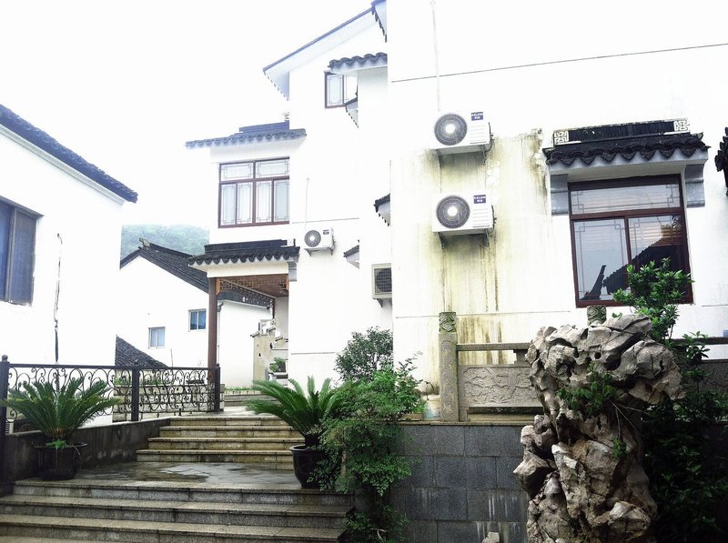 Shanshuijian Farmhouse Over view