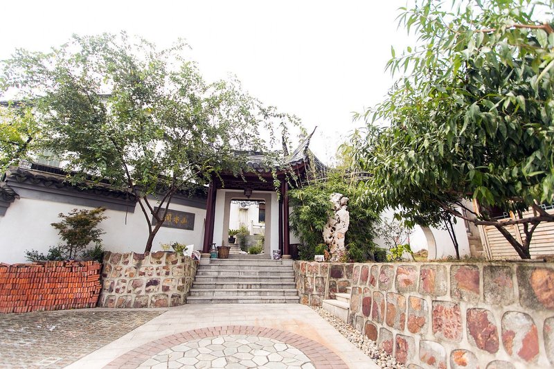 Shanshuijian Farmhouse Over view