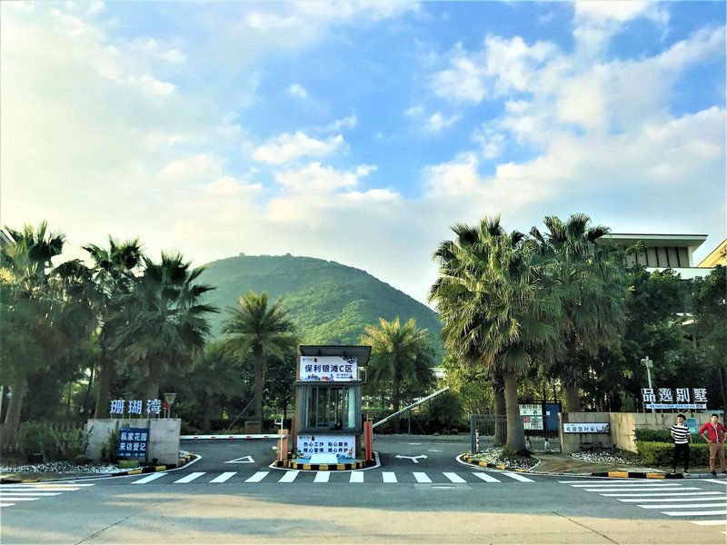 Coral Bay Holiday VillaOver view