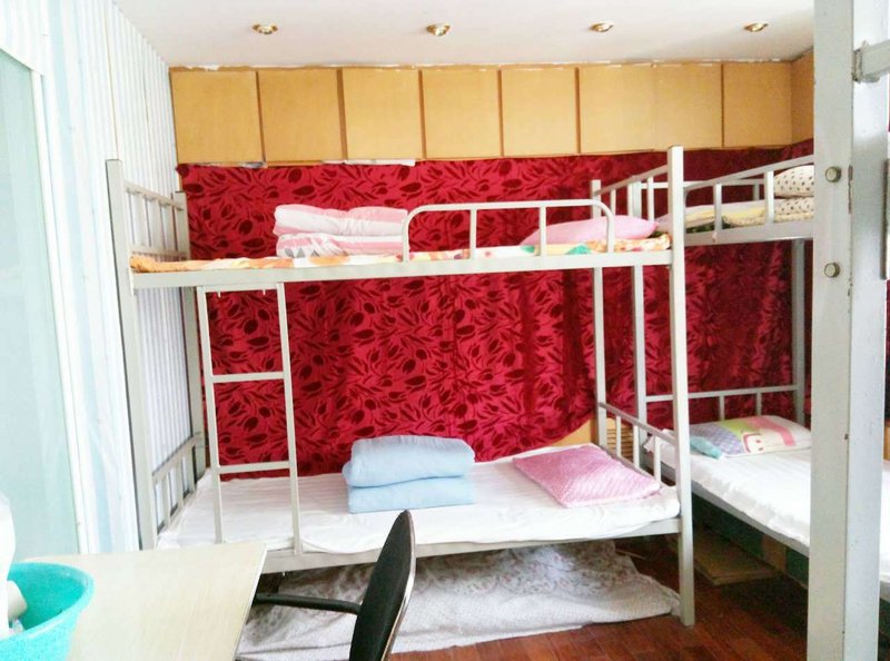Yanwo International Youth Hostel Jinan Honglou Guest Room