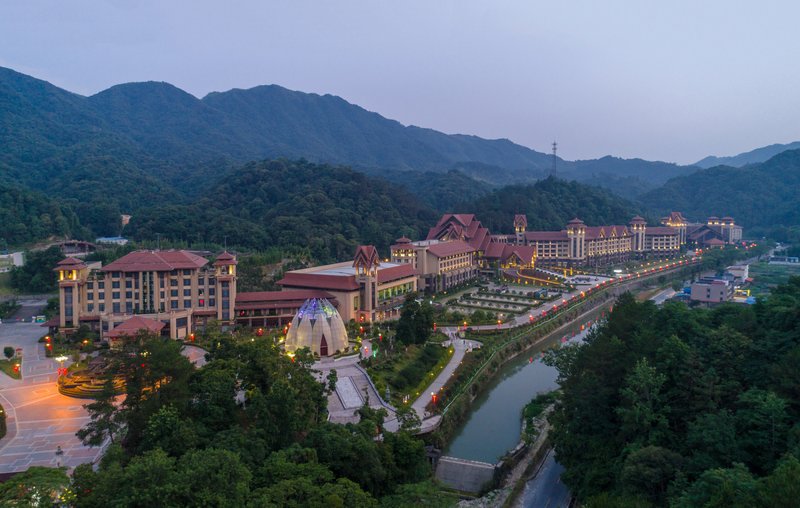 Jinglvlun Culture Tourist Town Hotel Over view