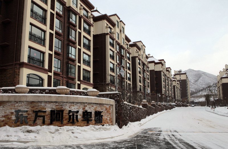 Three Bears Apartment Hotel (Zhangjiakou Rongchen) Over view
