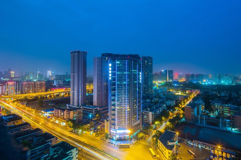 Ruixi Hotel (Chengdu Sichuan University Wangjiang Campus) Over view