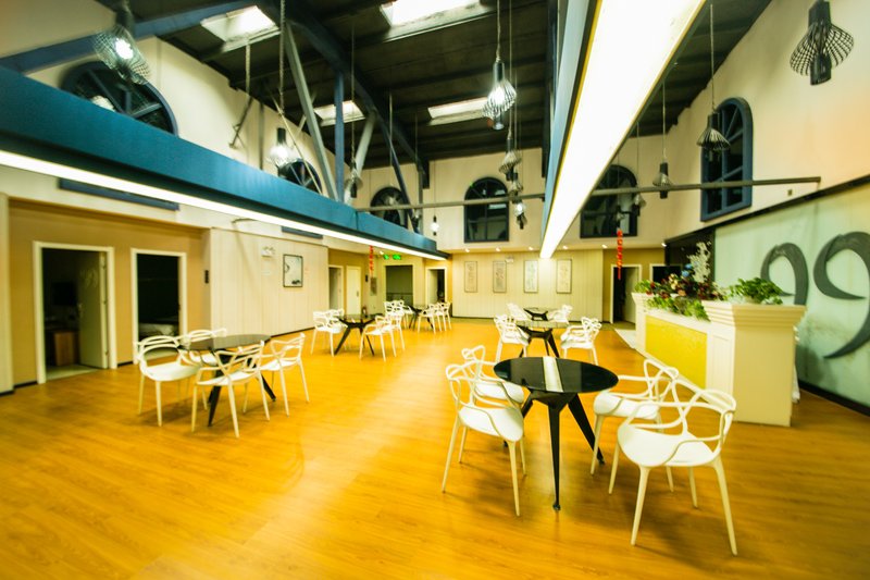 99 Express Business Hotel Restaurant