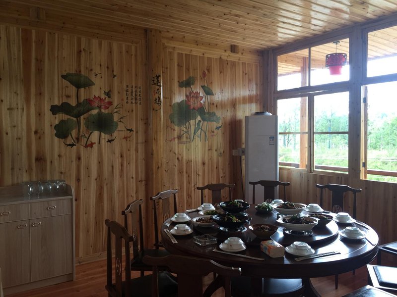 Grassland Hlotel Restaurant