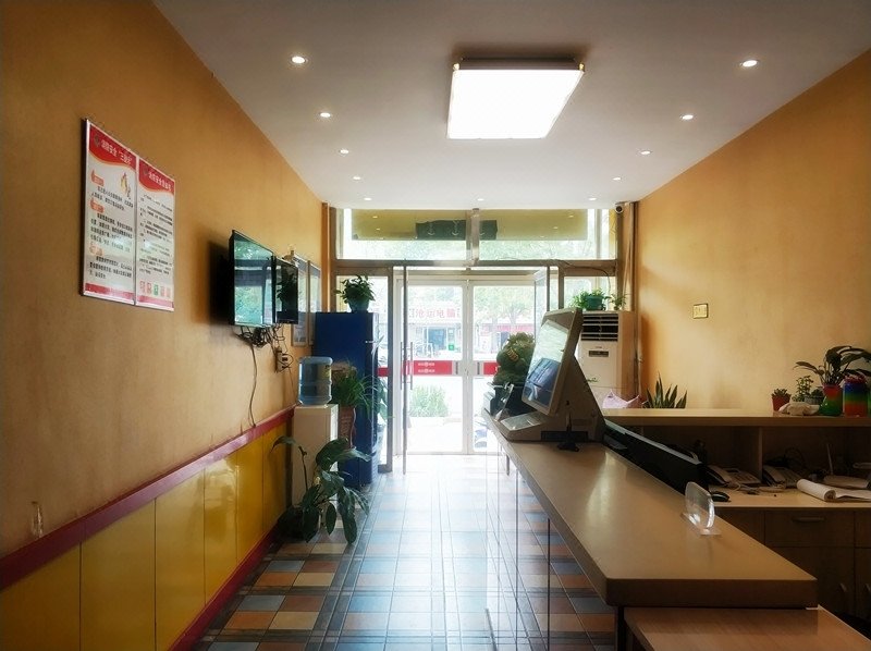 jiujiukuaijie 大堂/接待台