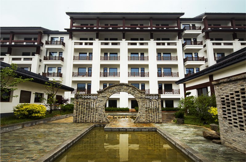 Dongquan Hot Spring Holiday HotelOver view