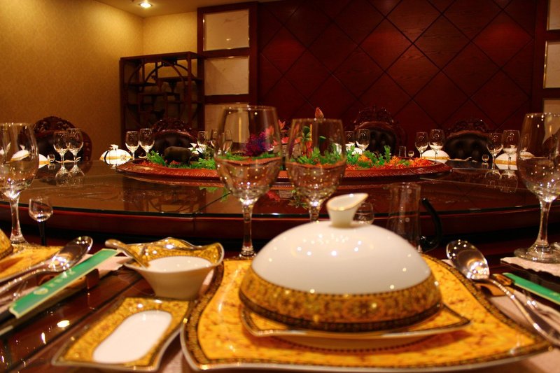 Heyuan Hotel Restaurant