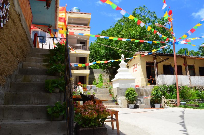 Amdo guest houseOver view