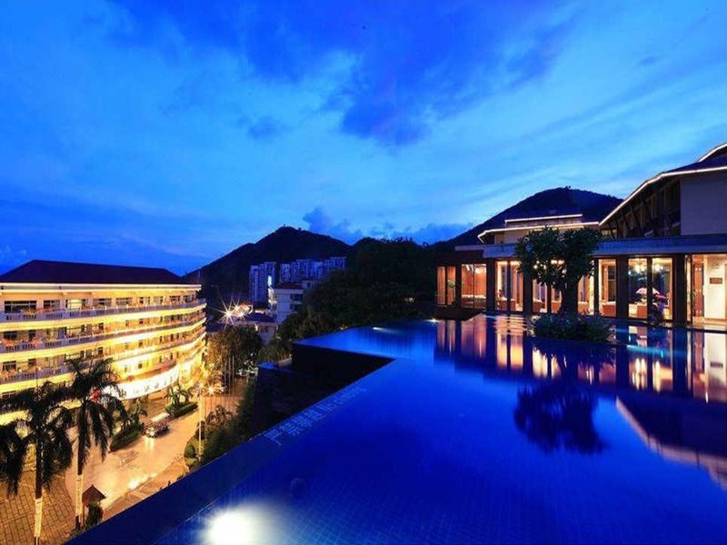 Royal Garden Resort Sanya Over view