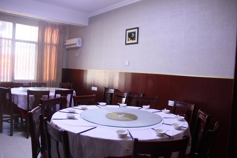 Wenquan Hostel Restaurant