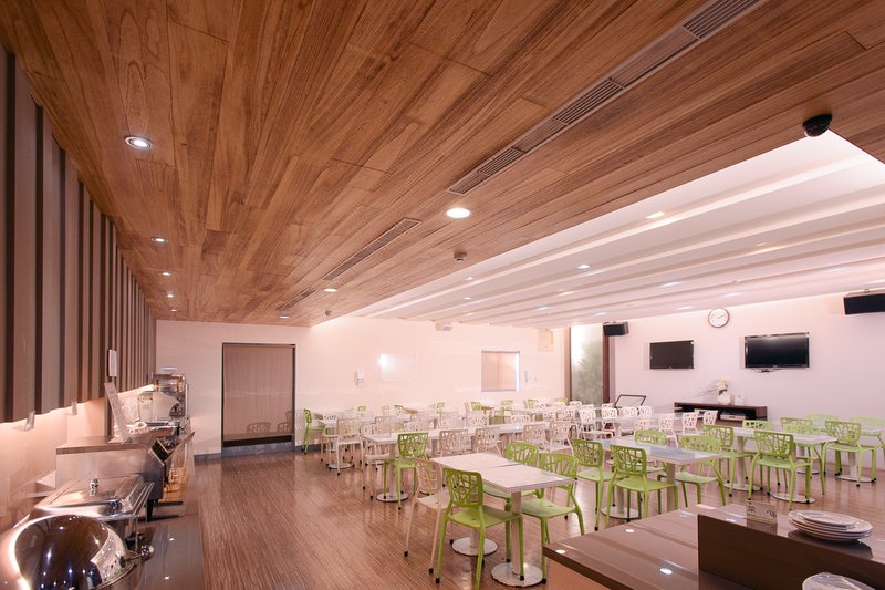 Kiwi Express Hotel 餐厅