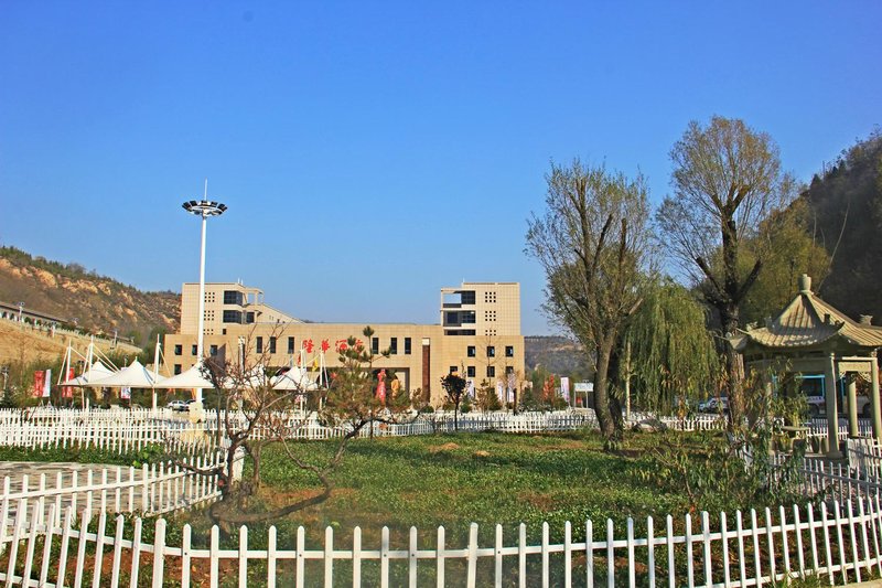 Longhua Garden HotelOver view