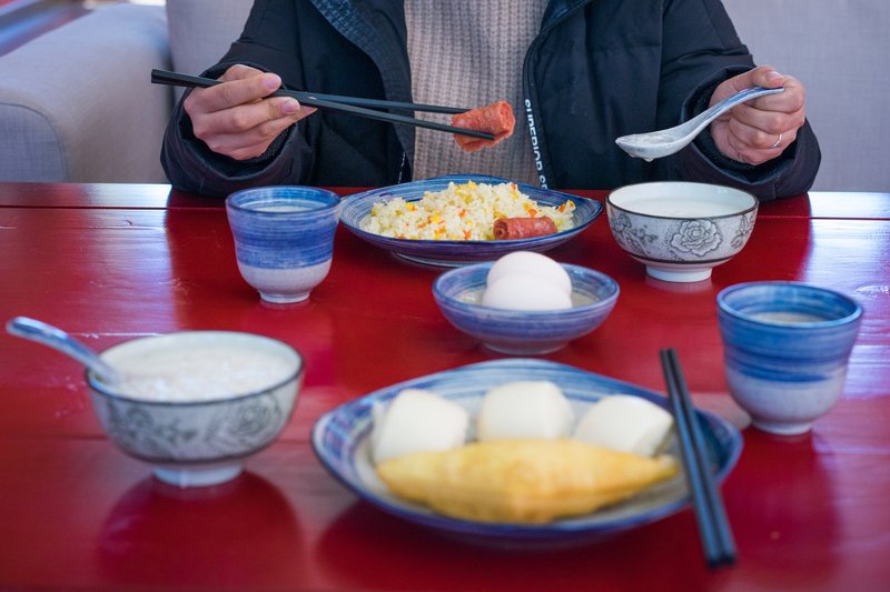 Fanjing Cailianju Tibetan style Hotel Restaurant