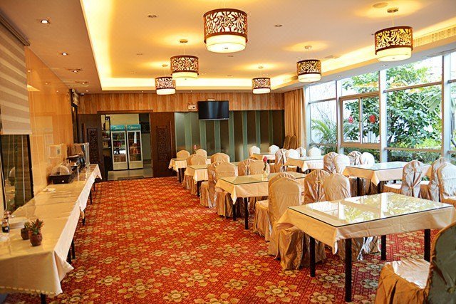 Freedon Waterscape Resort Hotel Restaurant