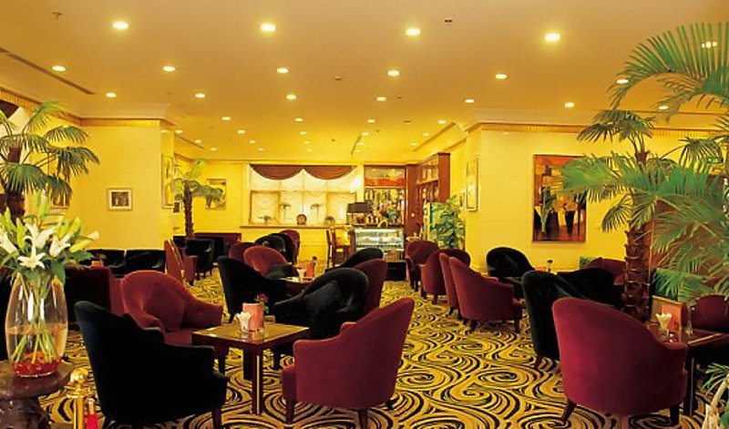Golden River-view Hotel Restaurant