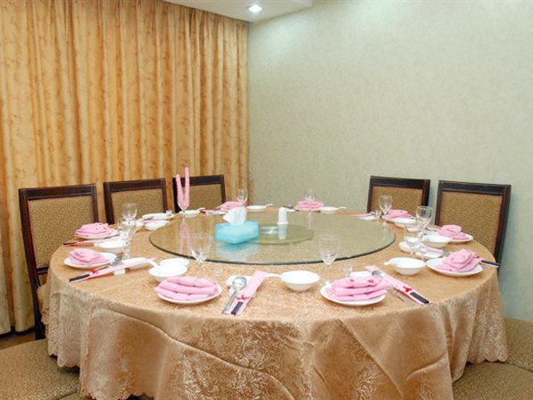 Longquan HotelRestaurant