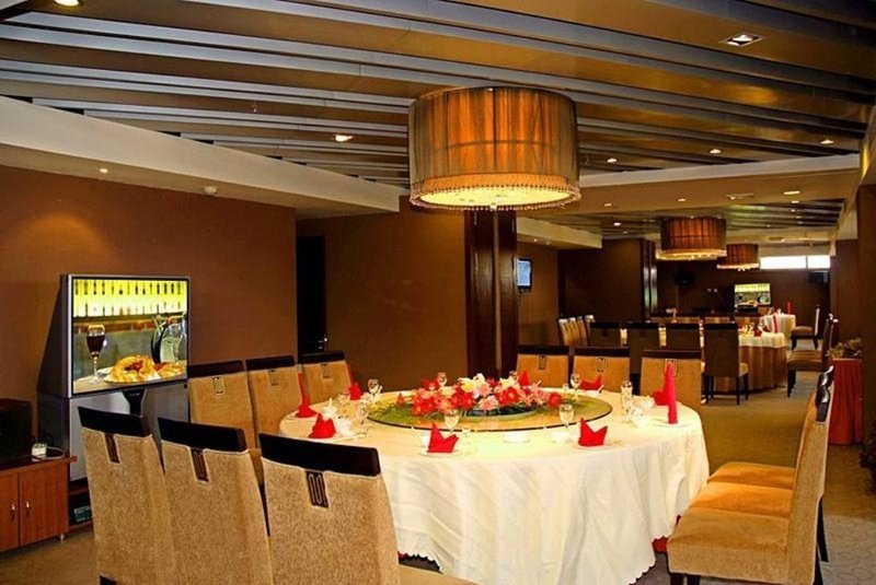 Sunjoy Hotel Restaurant