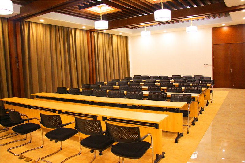 Acacia lake hotelmeeting room