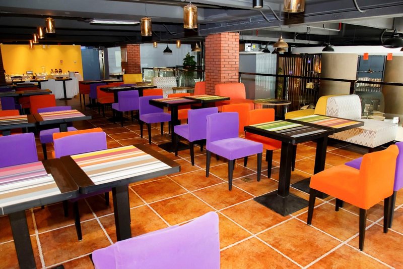 i one hotelRestaurant