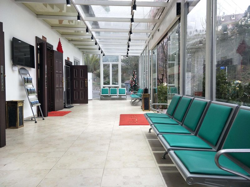 Stilwell Town Hotel Lobby