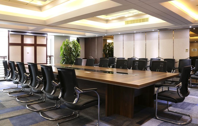 Maple Leaf Hotel meeting room