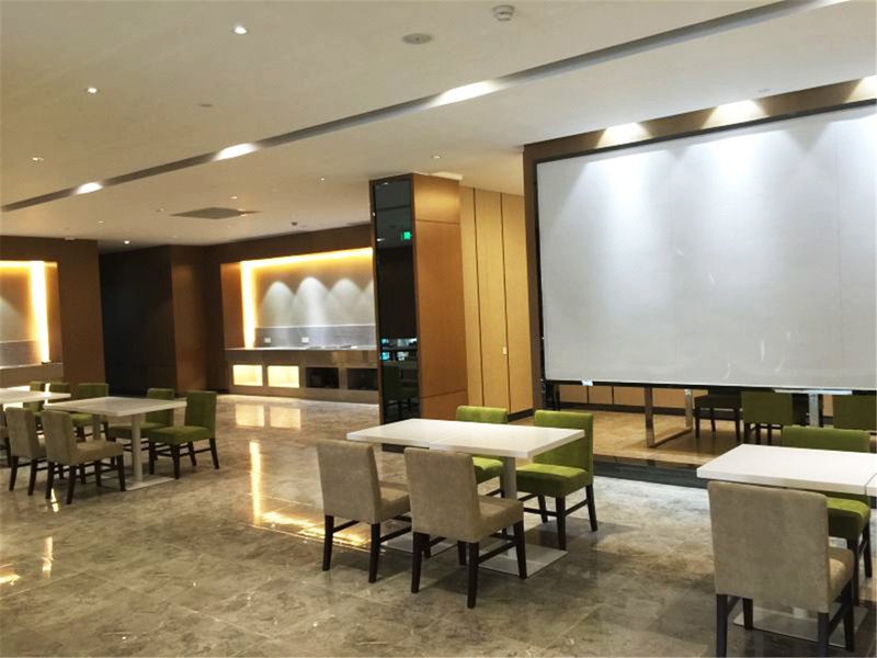 Holiday Inn Express Shanghai New Jinqiao Restaurant