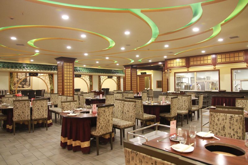 Hongkou Hotel Yantai Restaurant