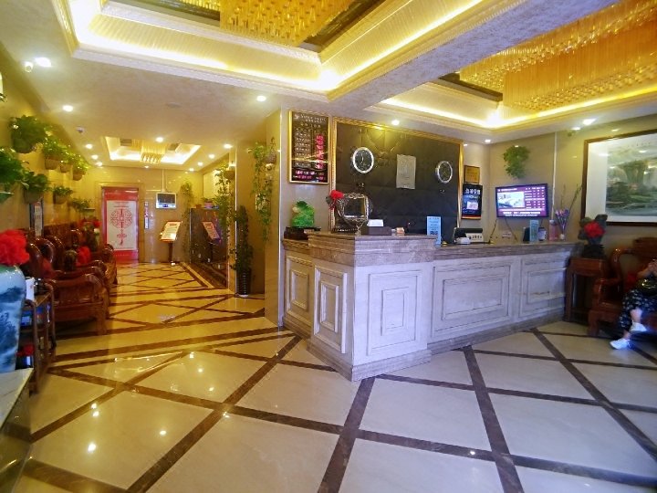 Yunlai Film and Television Theme Culture Hotel Lobby