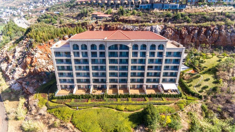 Fuxian Lake Xinhu HotelOver view