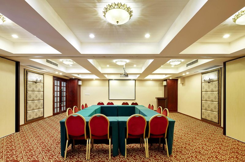 Greet Hotel Chongqing meeting room