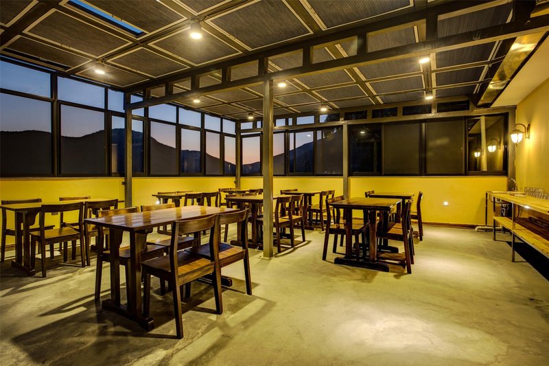 Jiuqi Xuanjuge Hostel Restaurant