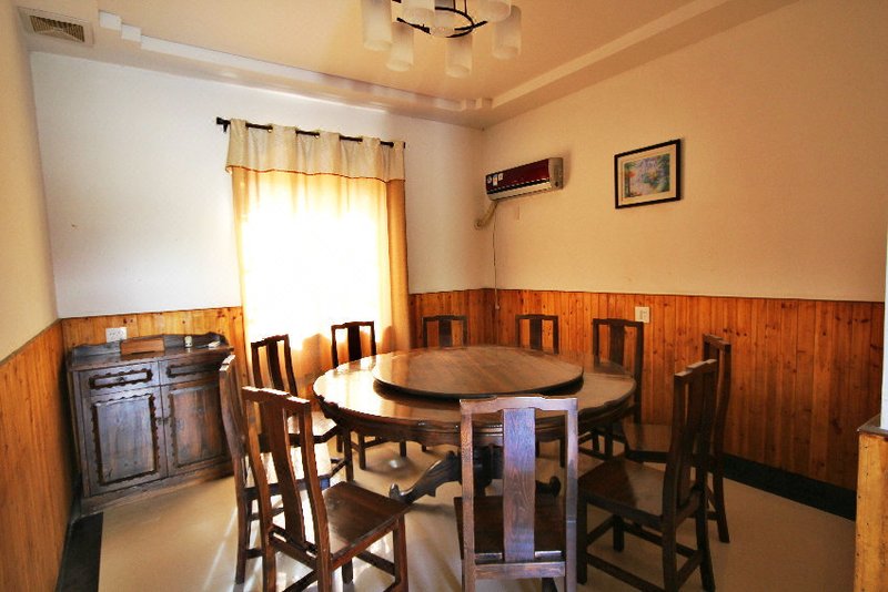 Mogan Mountain green Creek hillsRestaurant