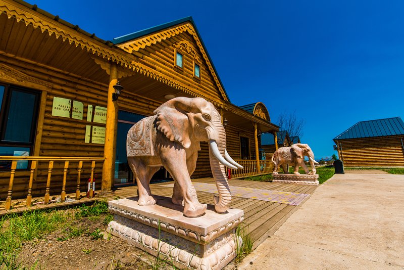 Tianjiao Caoyuan Tourist Tribe Hotel Over view
