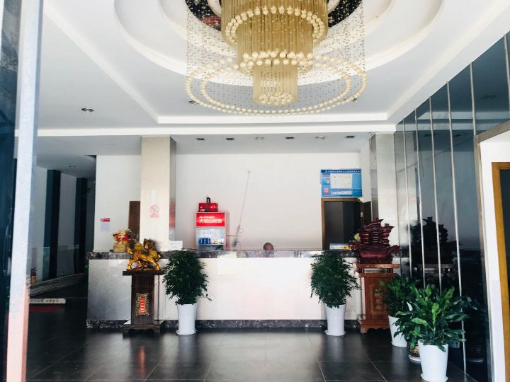 Lingguang Business Hotel Lobby
