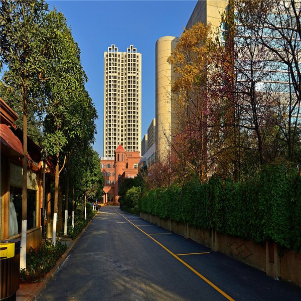 Daguan Kunming Hotel (Daguan Park Branch) Over view