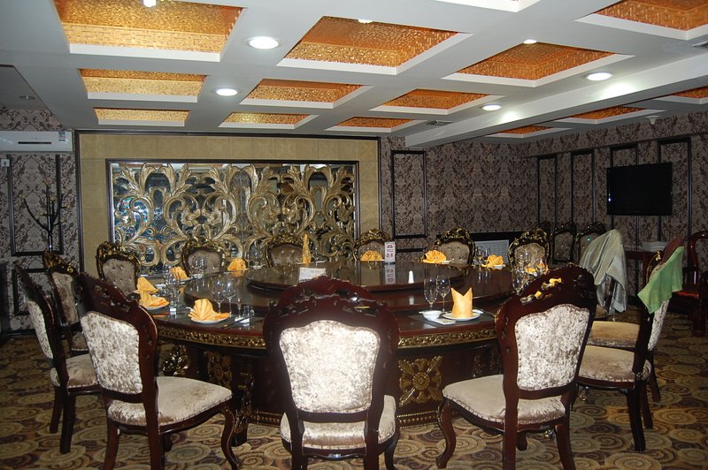 Dingxi Fengcheng HotelRestaurant