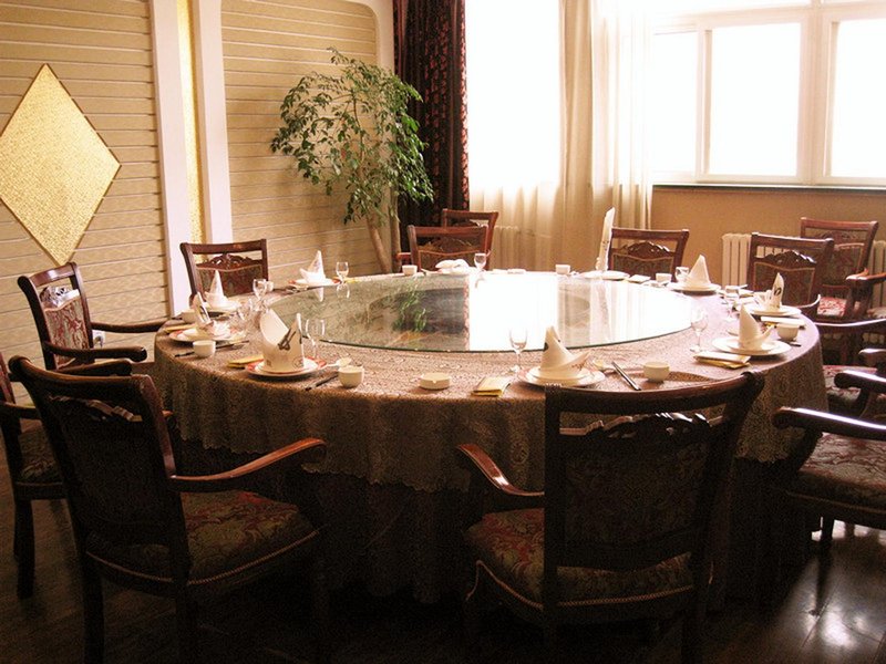 yantaijixianyuanhotel Restaurant